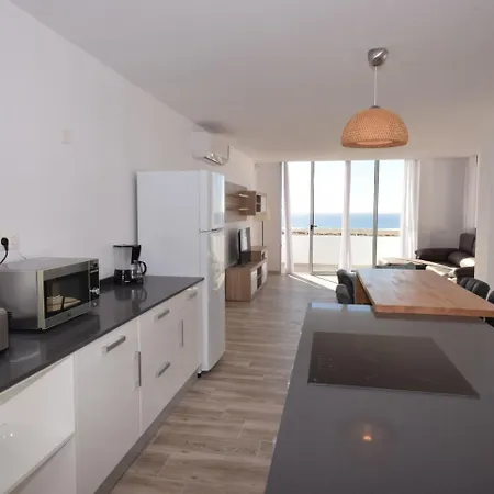 Apartment Spacious And Modern In Solana Matorral With Terrace
