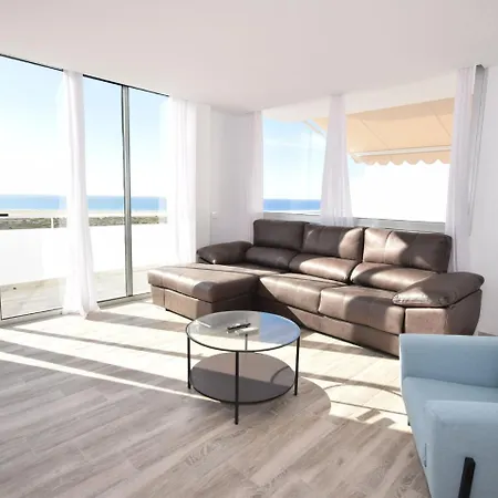Spacious And Modern In Solana Matorral With Terrace